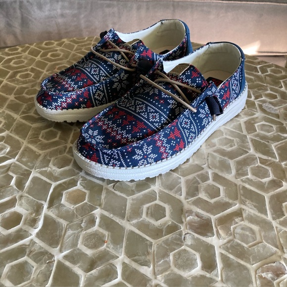 LIKE NEW! Hey Dude Wendy Ugly Sweater women’s slip-ons in ‘Navy/Red/White’ - Picture 6 of 12